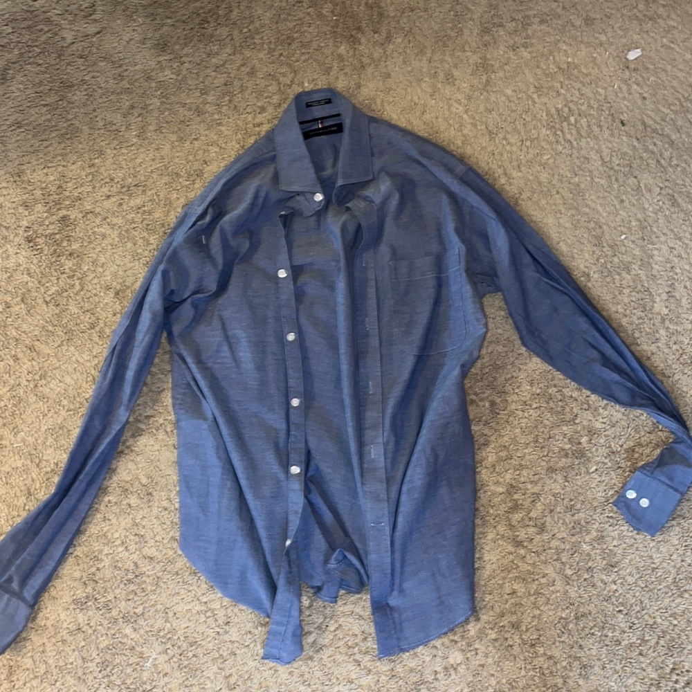 Tommy Hilfiger regular fit stretch, wrinkle free, medium dress shirt